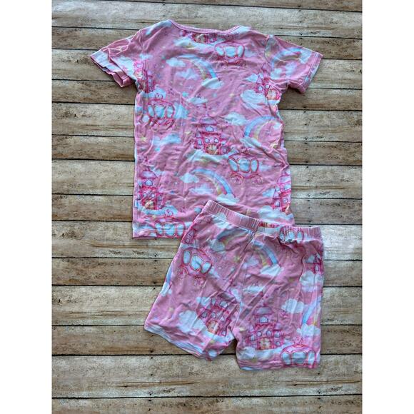 Posh Peanut Posh Castle Shorts Bamboo Pajama Set 5T - Picture 2 of 7